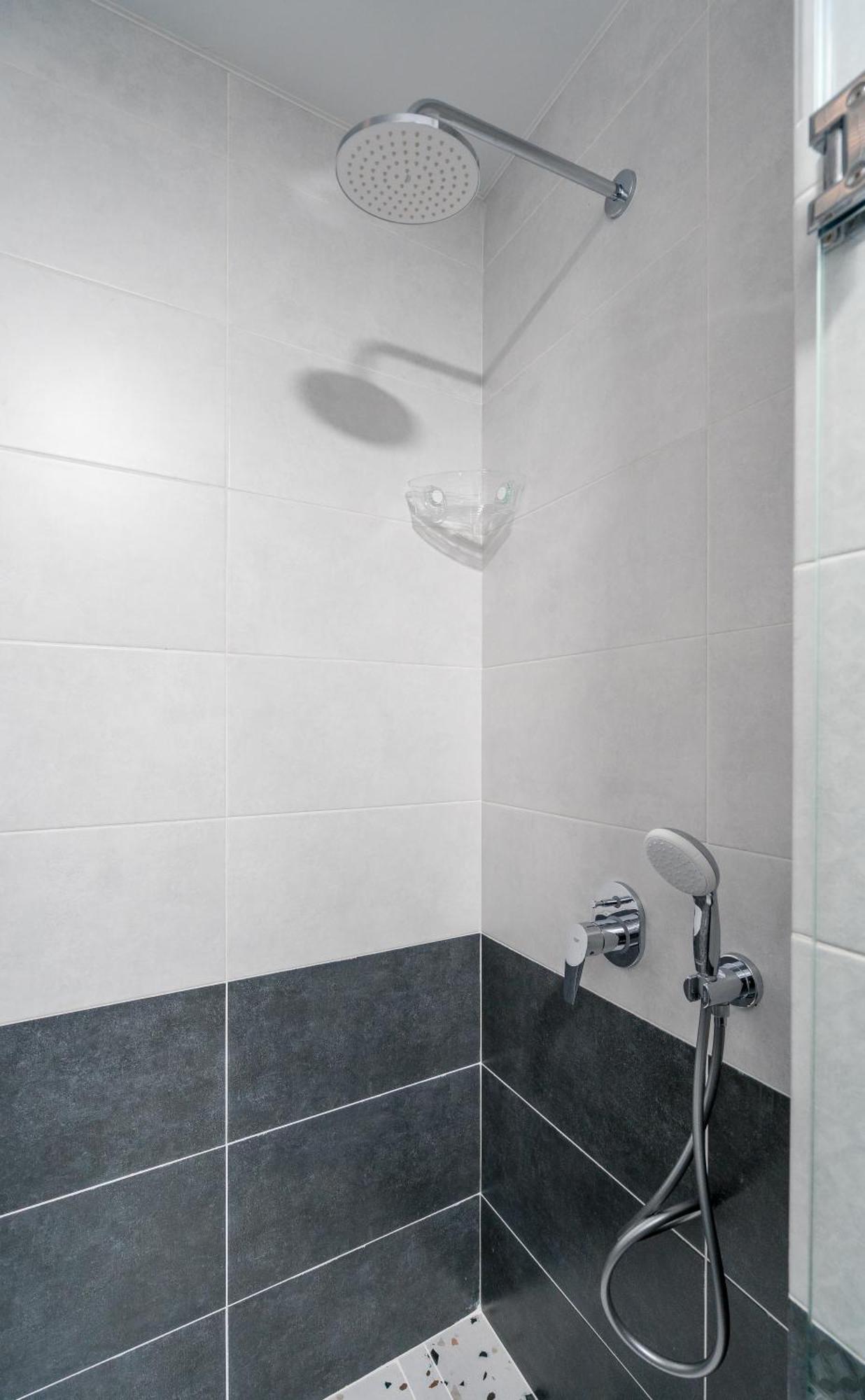 Luxury X By Umbrella Aparthotel Tbilisi Ngoại thất bức ảnh