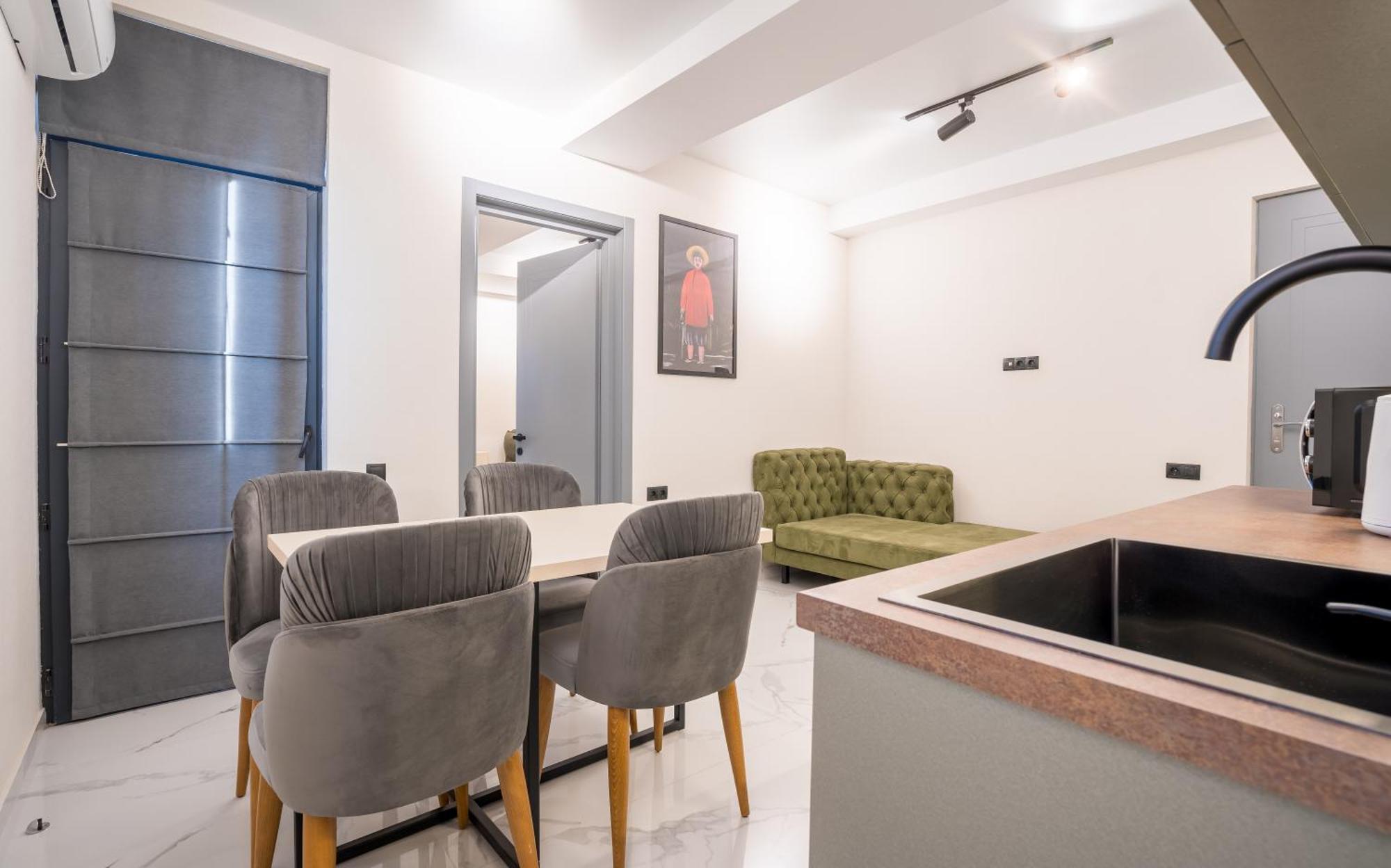 Luxury X By Umbrella Aparthotel Tbilisi Ngoại thất bức ảnh